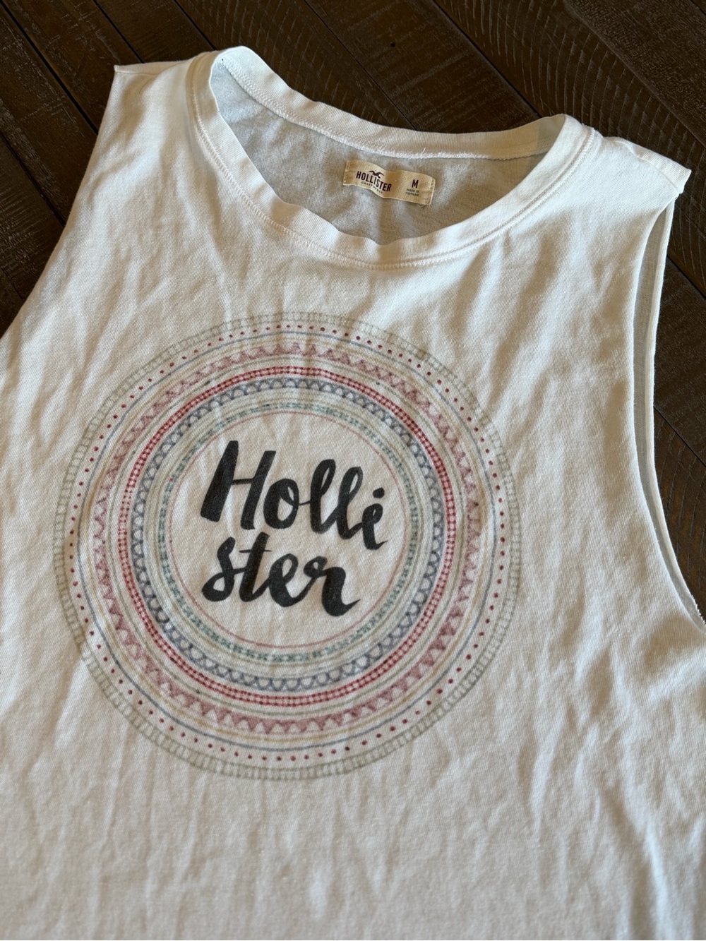 Hollister White Graphic Tank with Multicolor Medallion